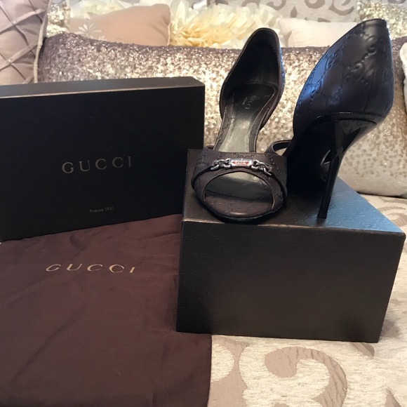 Gucci Shoes - Authentic Gucci pumps